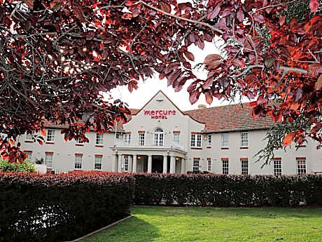 Mercure Canberra