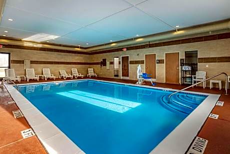 Comfort Suites Auburn Hills-Detroit