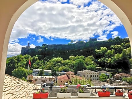 Bineri hotel Gjirokastra