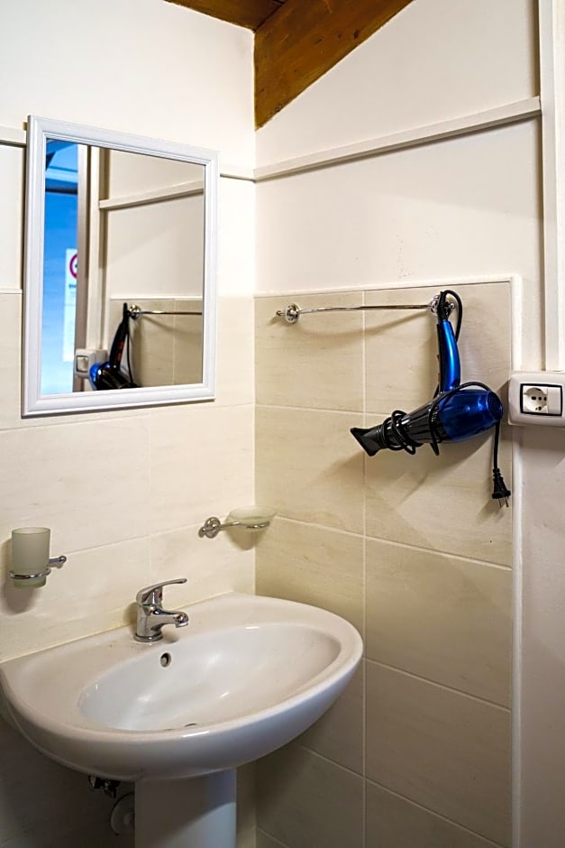 Sansi´s Sapri Camere