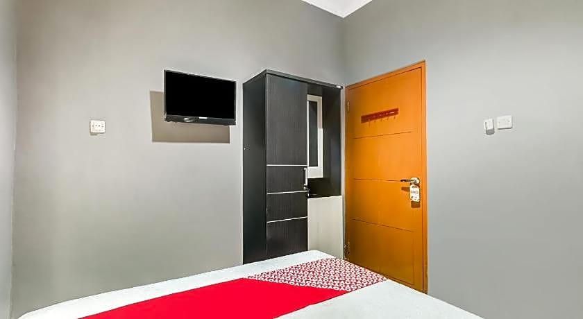 OYO Life 91239 Kost Rosandy House Yogyakarta