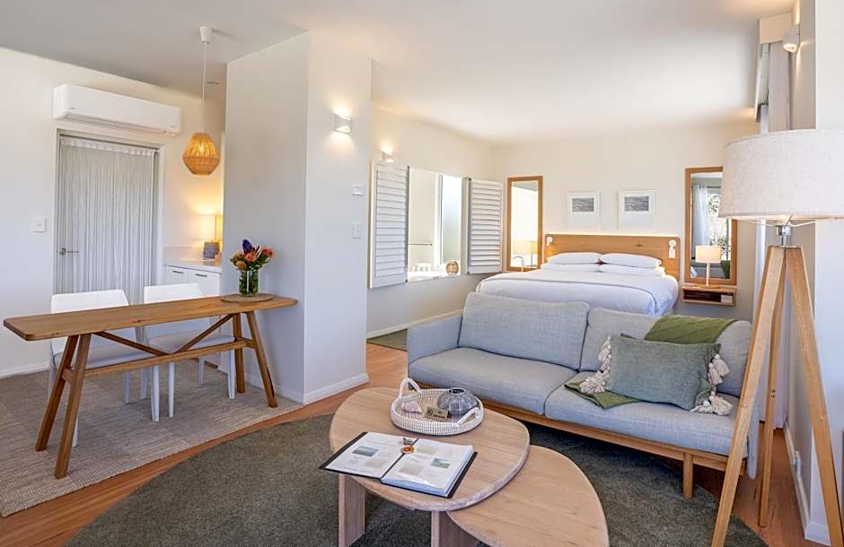 Saltwater - Absolute Oceanfront, Fire Pits, some Villas with Hot Tubs and Sauna