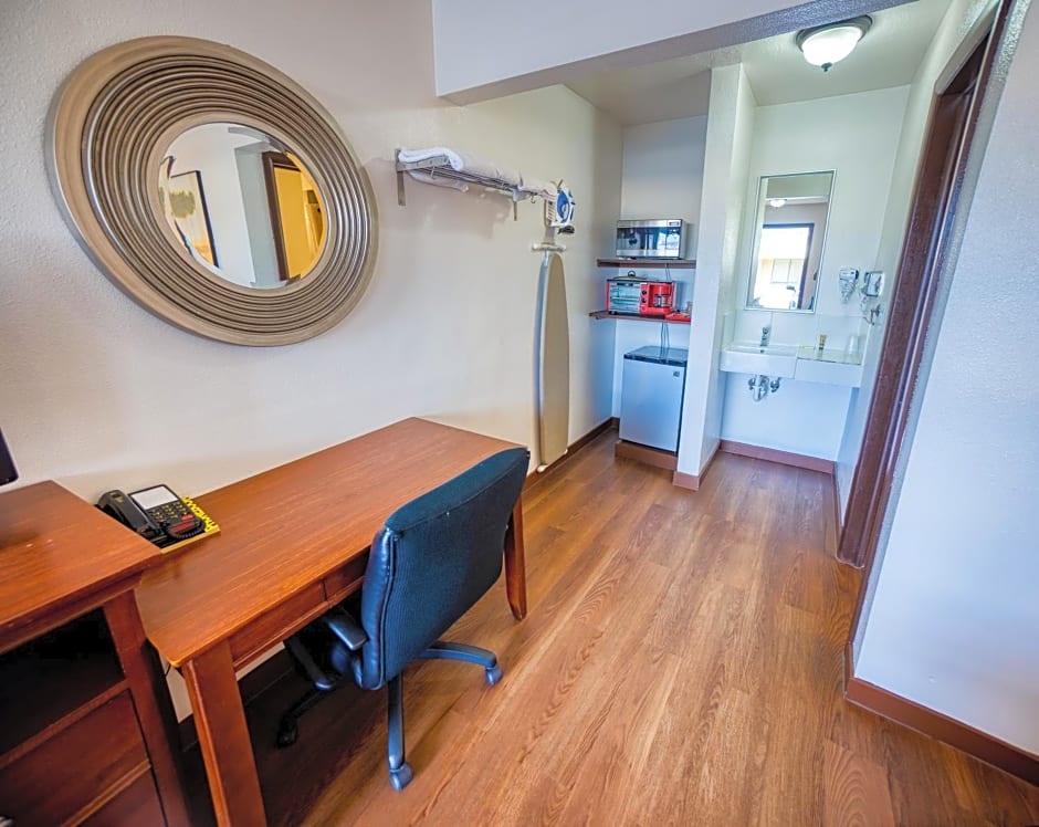 Budget Inn