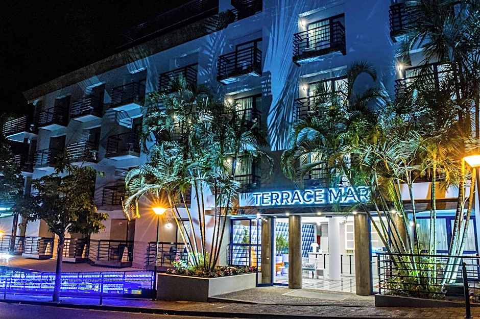 Terrace Mar Suite Hotel