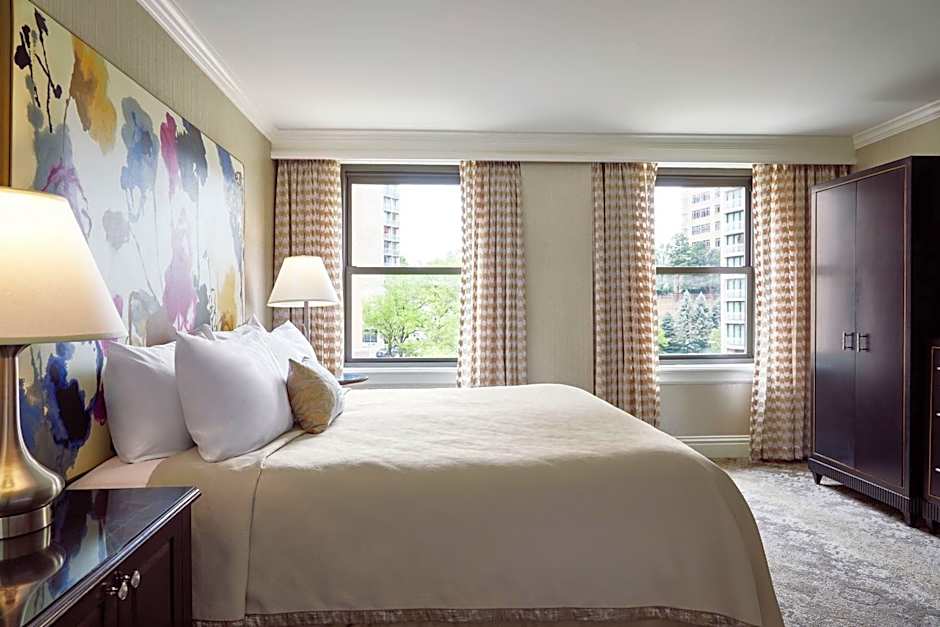 The Raphael Hotel, Autograph Collection by Marriott