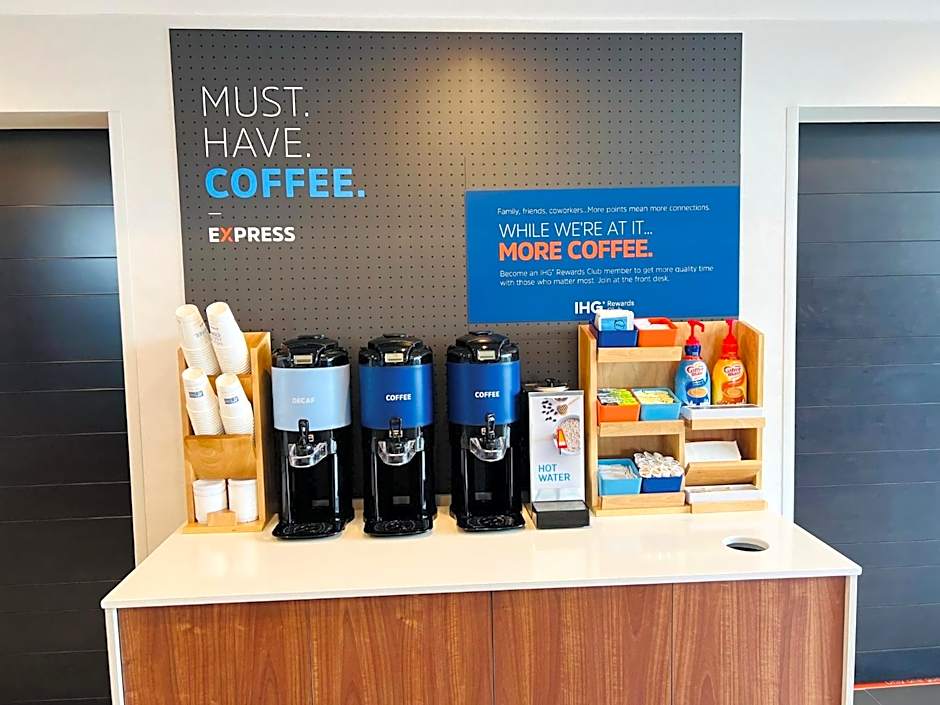 Holiday Inn Express Salinas By IHG
