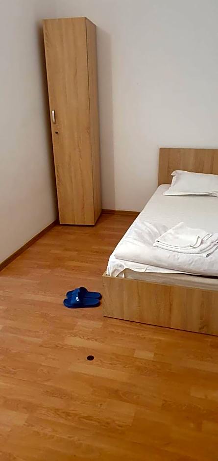 Cazare - Accommodation