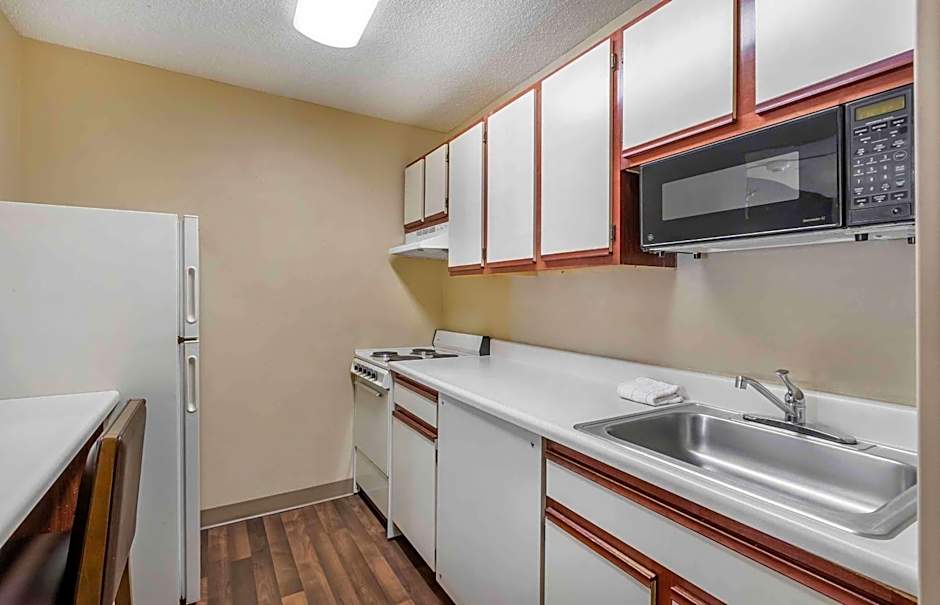 Extended Stay America Suites - Evansville - East