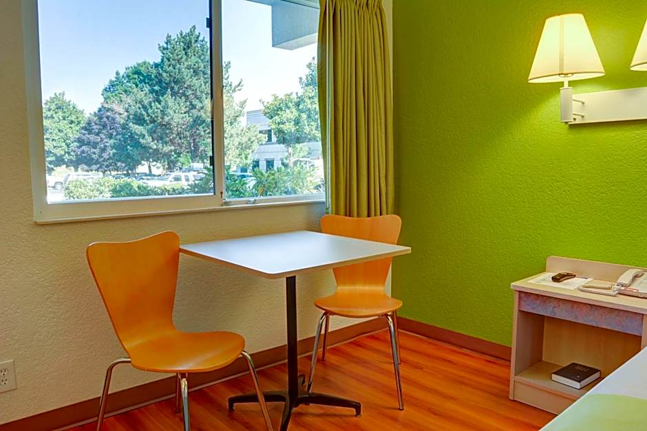Motel 6-Springfield, OR - Eugene North