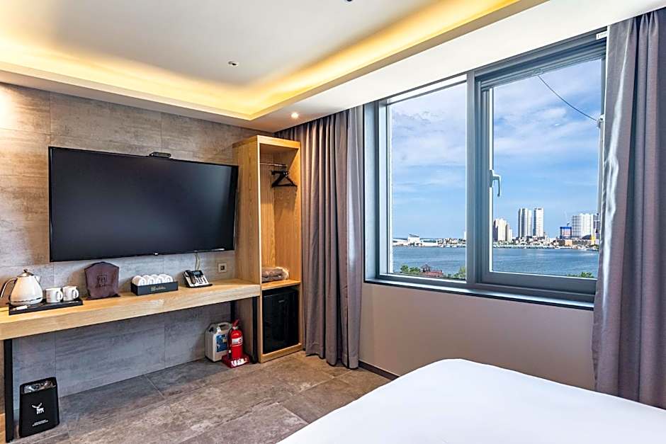 Sokcho Business Hotel CAMEL