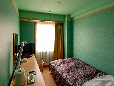 Standard Single Room - Smoking