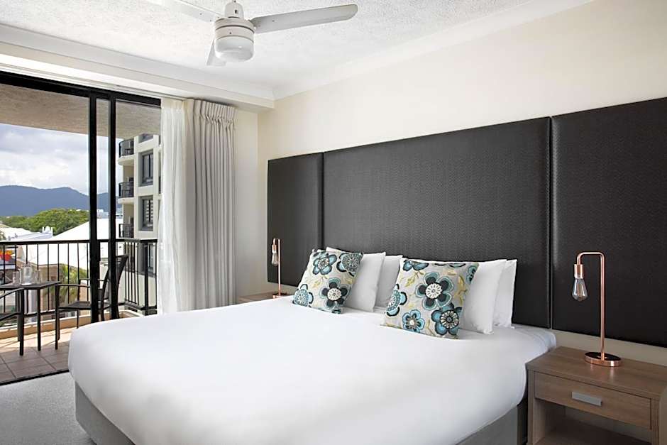 Mantra Esplanade Cairns