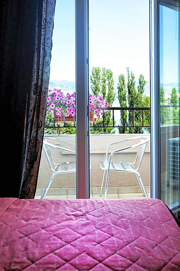 Anastassiou Hotel - Bike and motorcycle friendly hotel