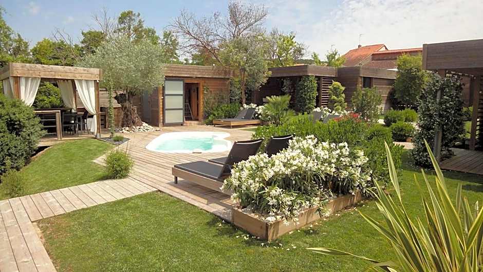 Timazen Lodges Agen Sud