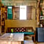 TwoSpaces Living at Wave And Chill House, Canggu