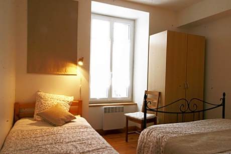 Triple Room with Garden View