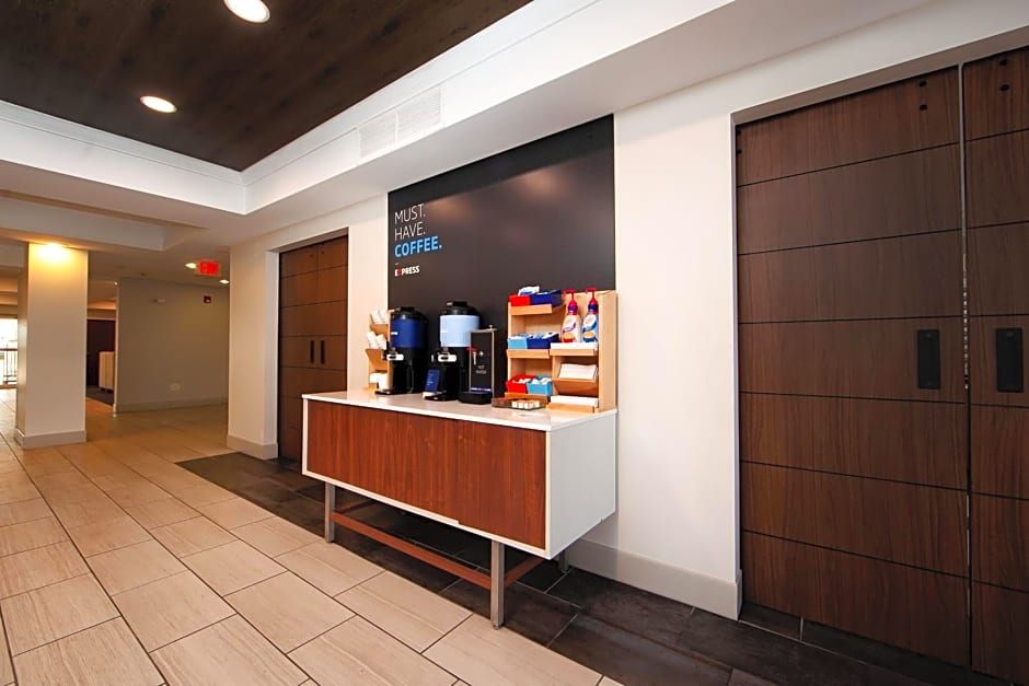 Holiday Inn Express Hotel & Suites Chicago South Lansing By IHG