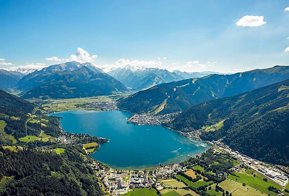 Two Timez - Boutique Hotel