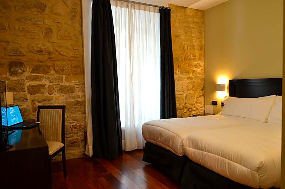 Hotel Baeza Monumental by eme hoteles