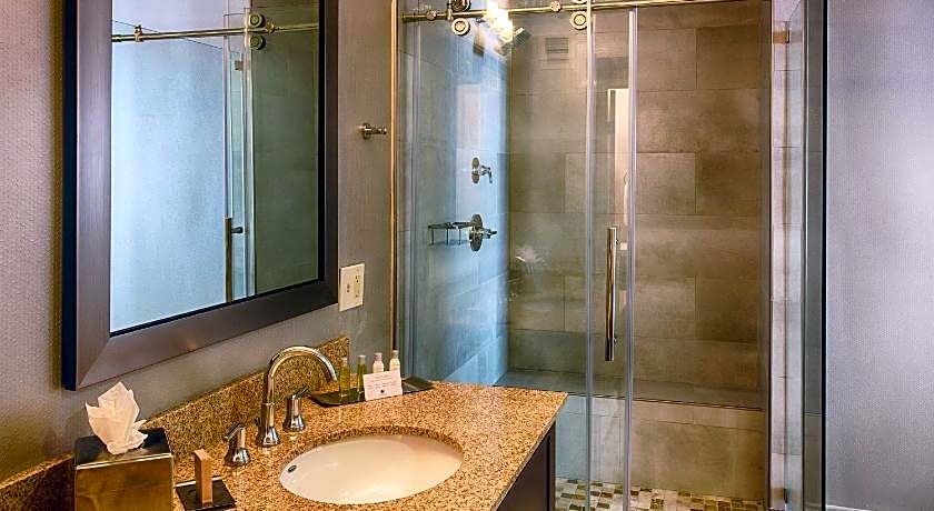 DoubleTree By Hilton Hotel Denver North