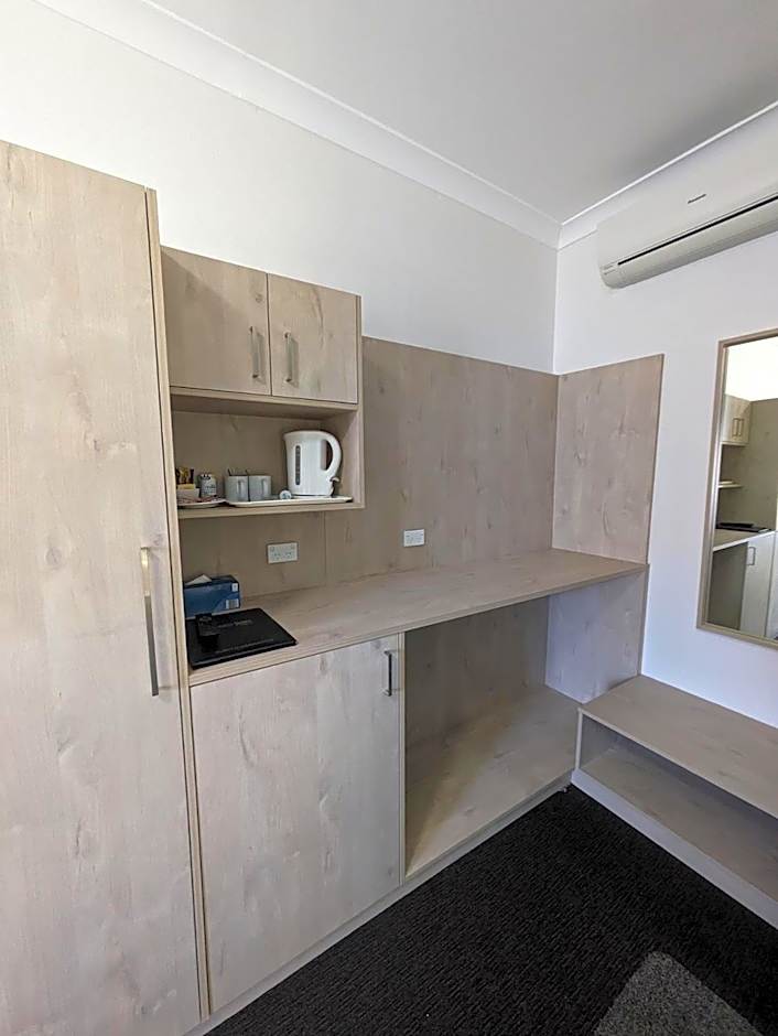 Country Lodge Motor Inn