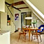 Apēron Apartment Hotel