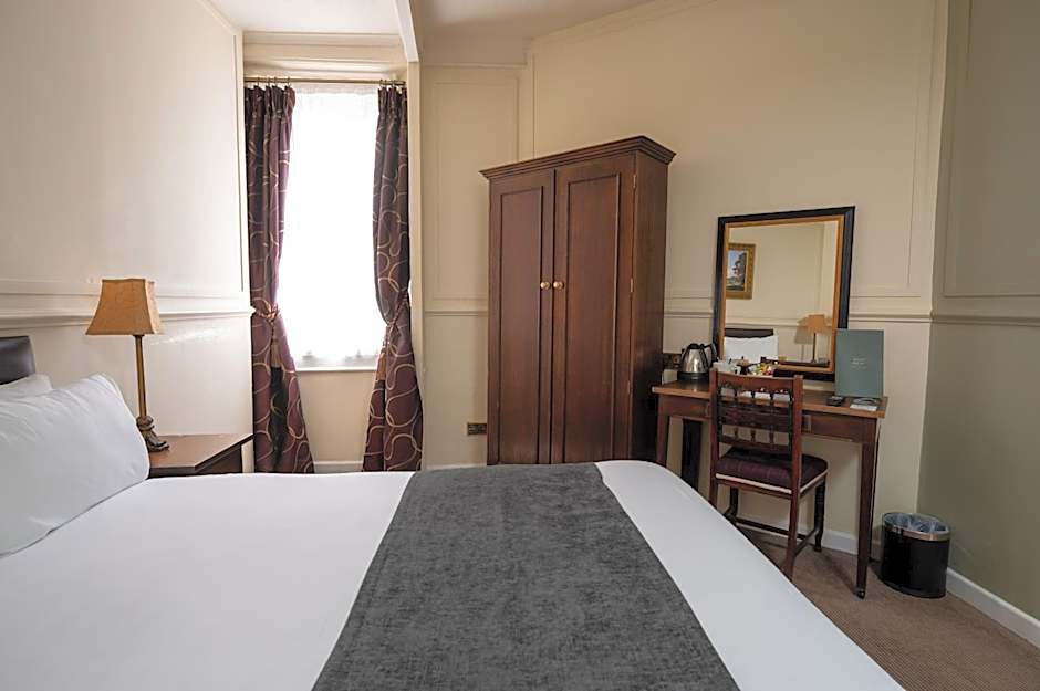 Antelope by Greene King Inns