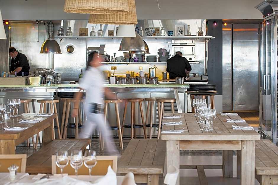 Hotel La Co(o)rniche