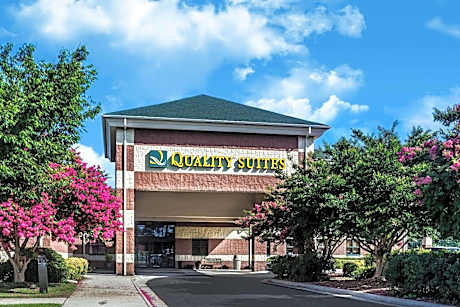 Quality Suites Lake Wright Norfolk Airport