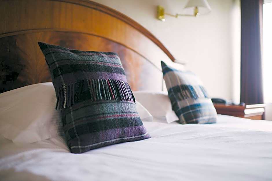 The Powfoot Hotel, Annan