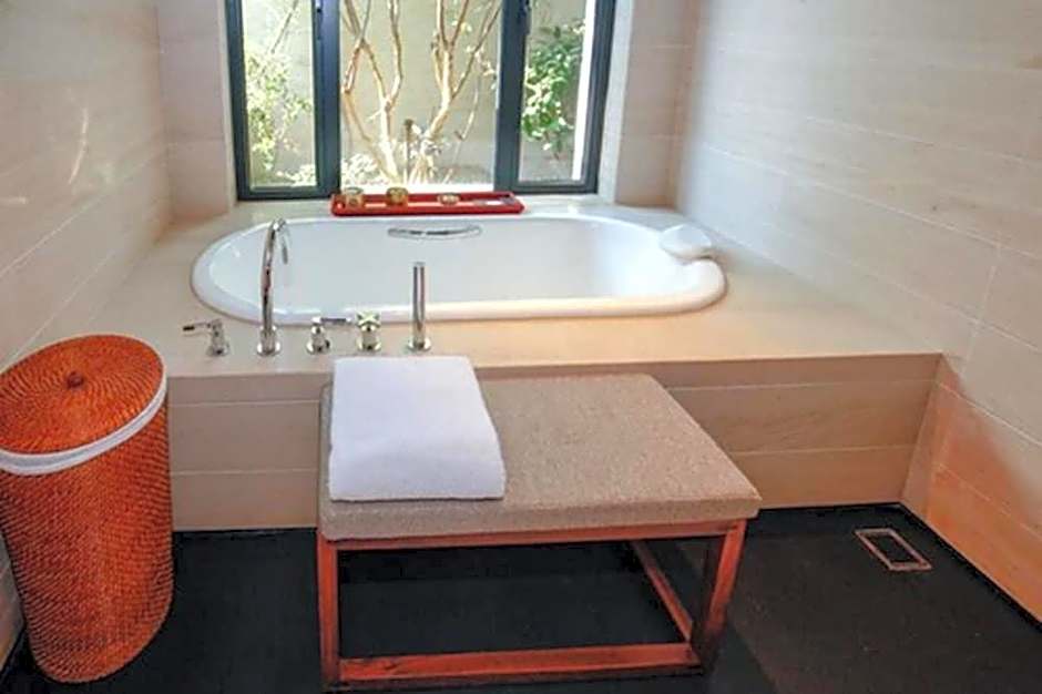 AHN LUH Zhu Jia Jiao