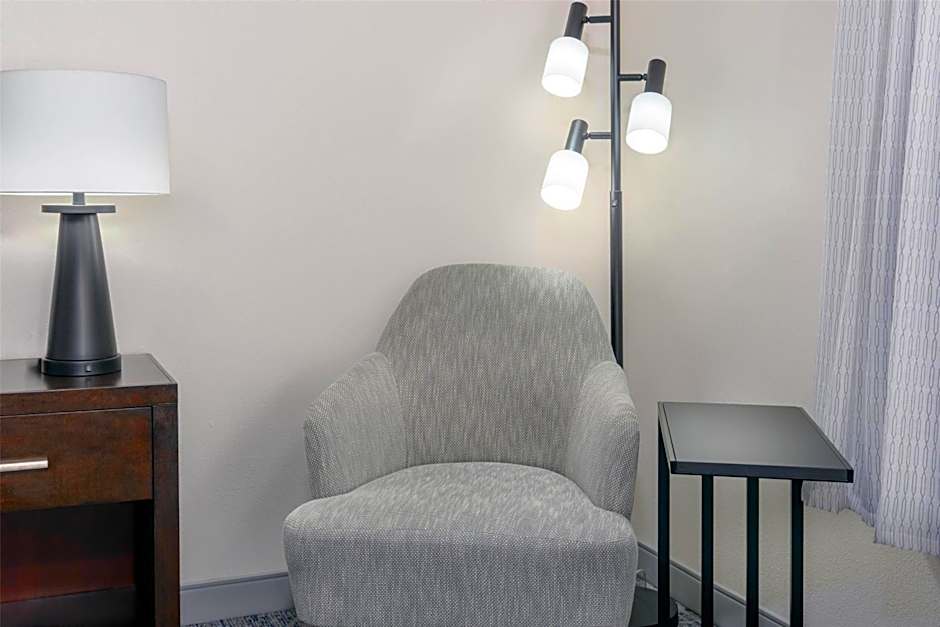 Hampton Inn By Hilton & Suites Pensacola/Gulf Breeze