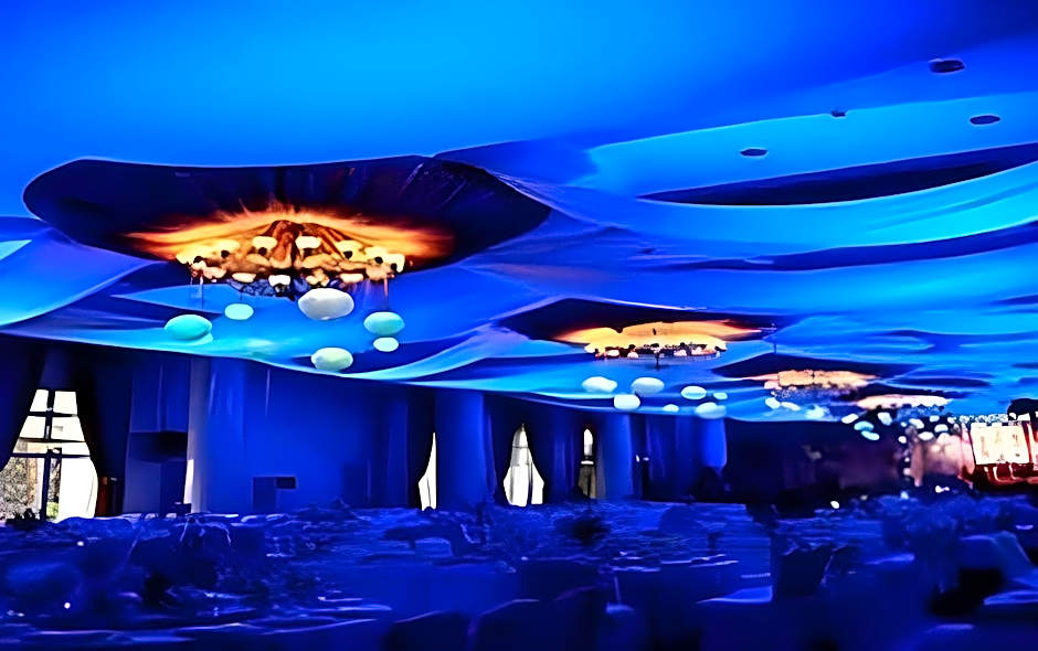 Hotel Supreme Convention Plaza