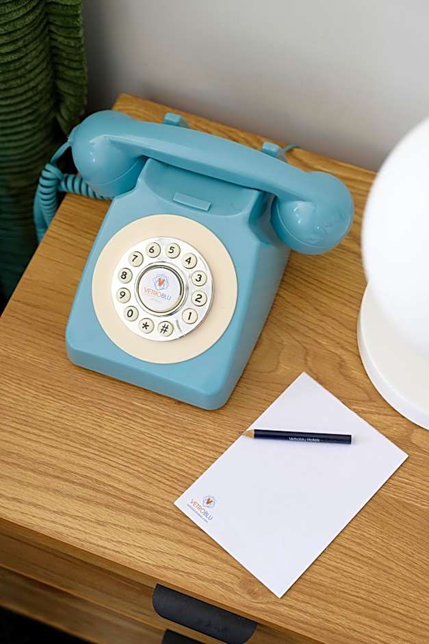 Baileys Parkside Motel by VetroBlu