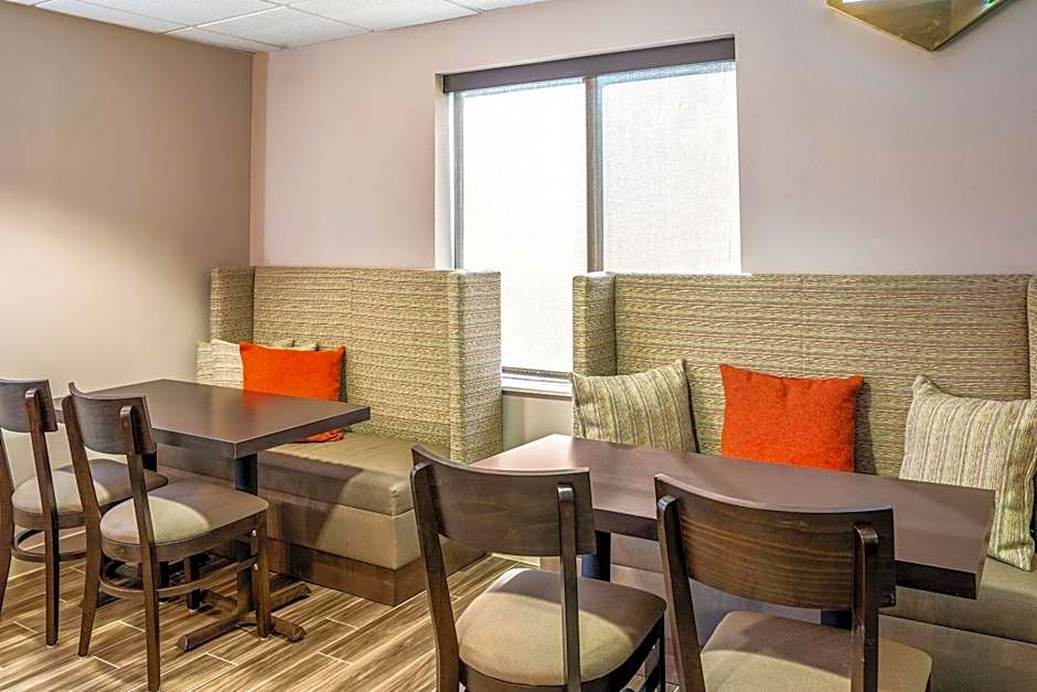 Sleep Inn & Suites Harrisonburg near University