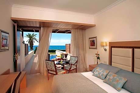 Superior Cabana Sea View with Pool (18+ years old)