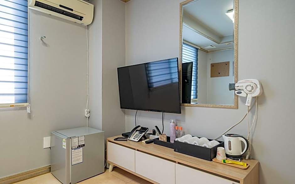 Jumunjin Hotel