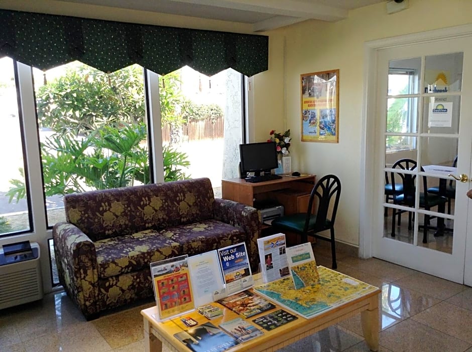 Days Inn by Wyndham Oceanside