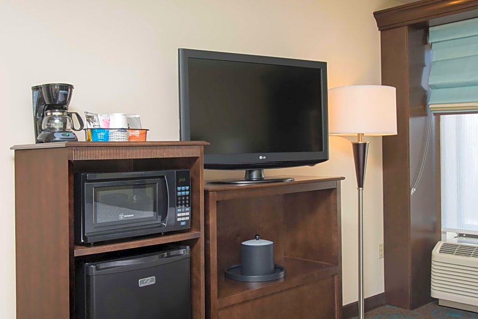 Hampton Inn & Suites Kokomo