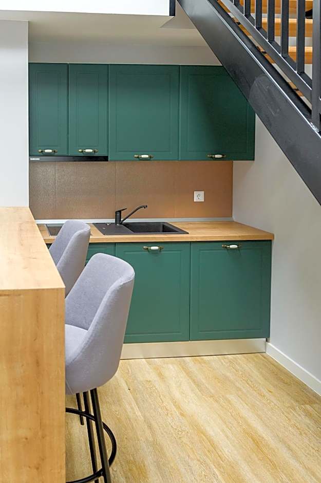 H11 Downtown Apartments