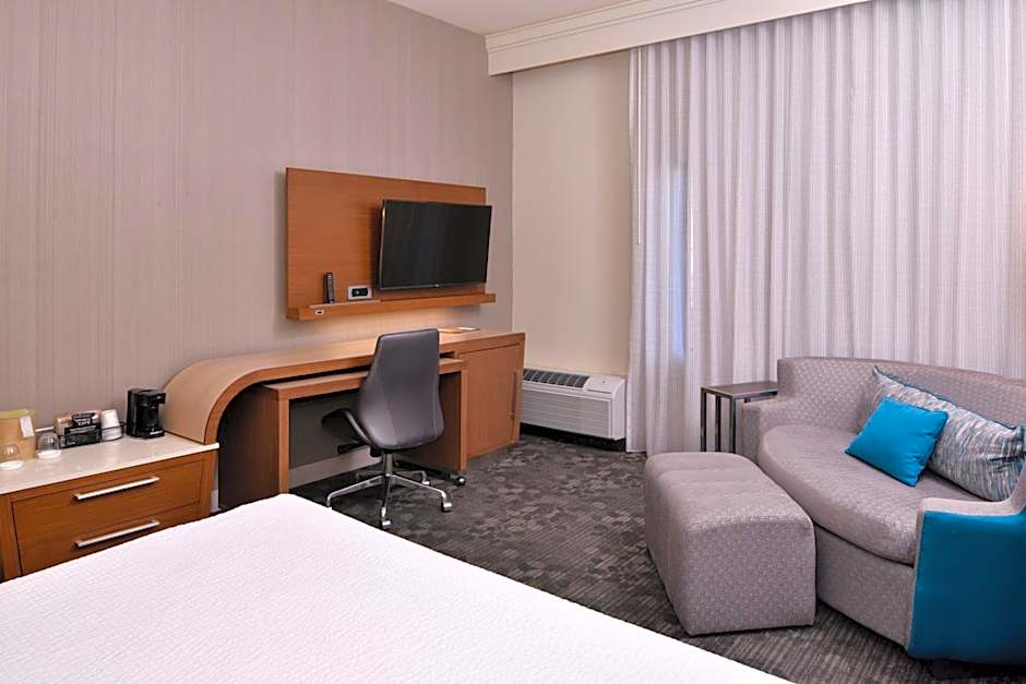 Courtyard by Marriott Palm Desert