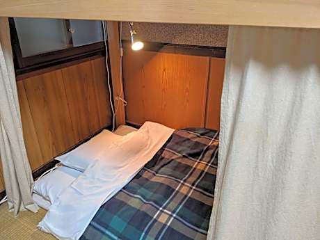 Bunk Bed in Mixed Dormitory Room