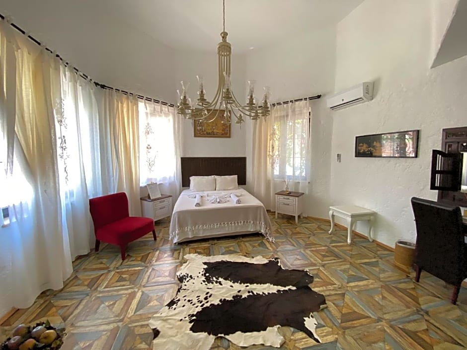 Alaçatı Albatross Hotel
