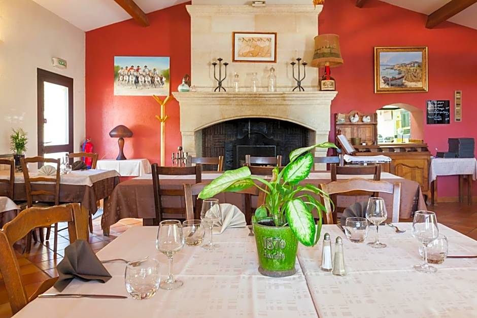 Logis Hotel Restaurant Le Flamant Rose camargue