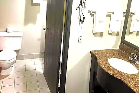 1 Queen Bed, Non-Smoking