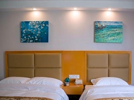 GreenTree Inn ShanDong Zaozhuang Tengzhou Xueyuan East Road Guiheyuan Business Hotel