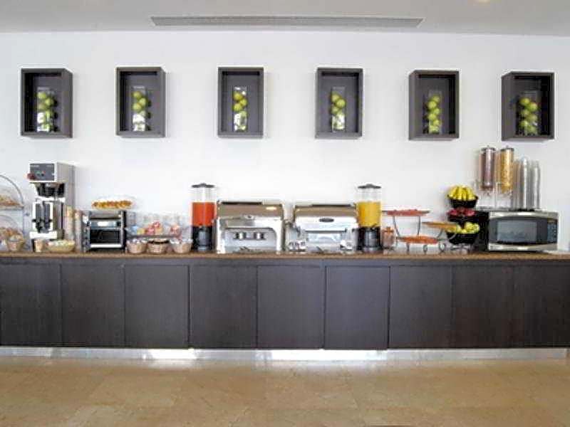BH Business Hotel Group