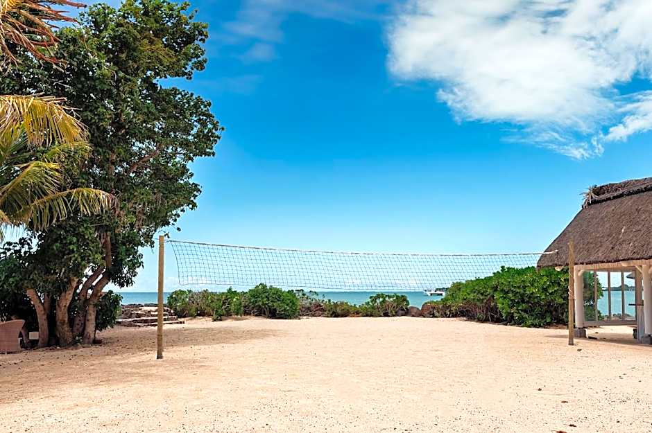 Lagoon Attitude (Adults Only)