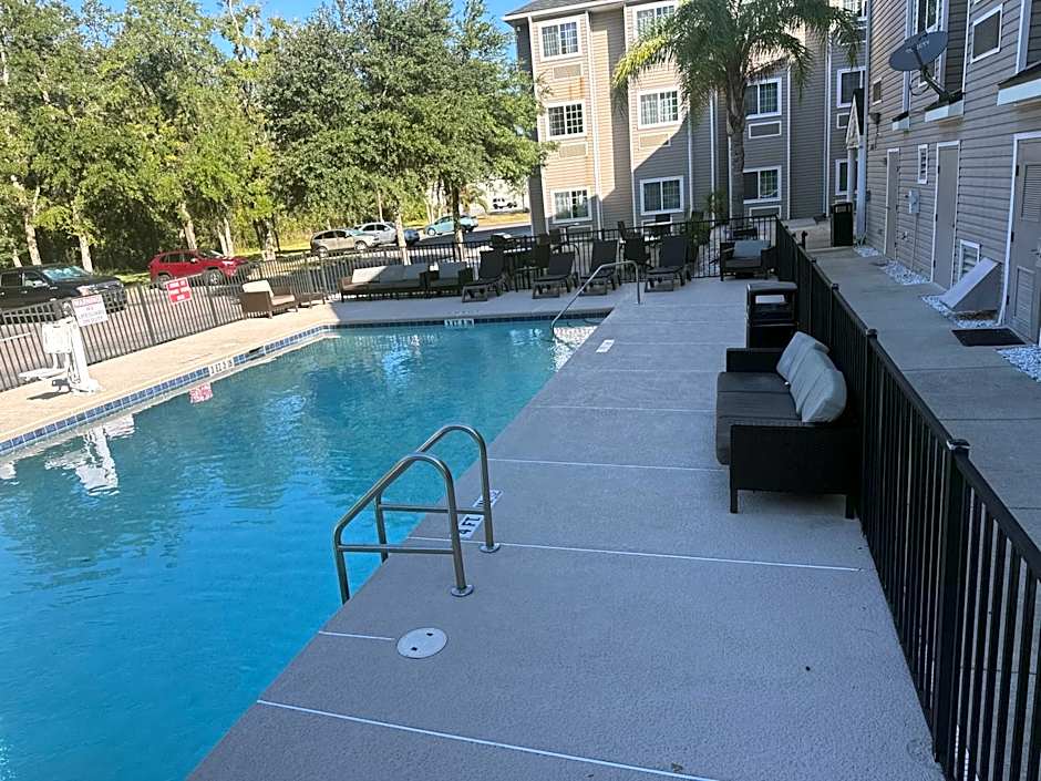 Microtel Inn & Suites By Wyndham Jacksonville Airport