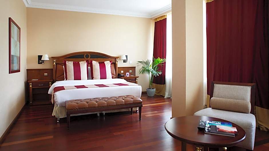 Crowne Plaza Hotel Minsk